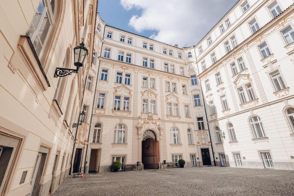 Magnificent Historical Penthouse In The Heart Of Prague Apartment Екстериор снимка
