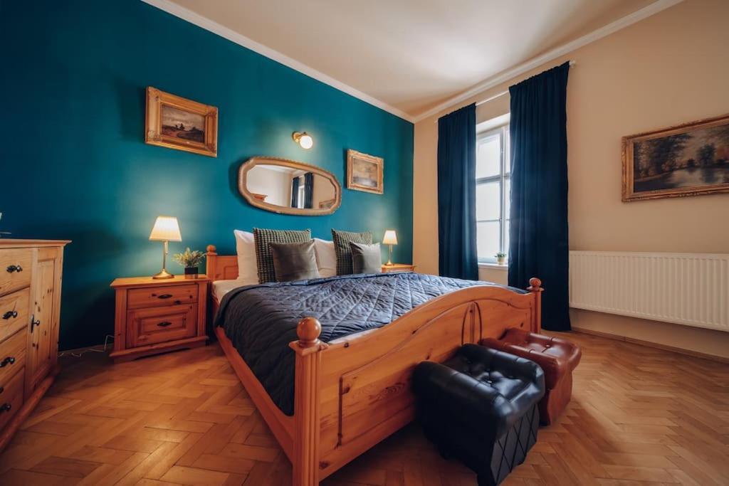Magnificent Historical Penthouse In The Heart Of Prague Apartment Екстериор снимка